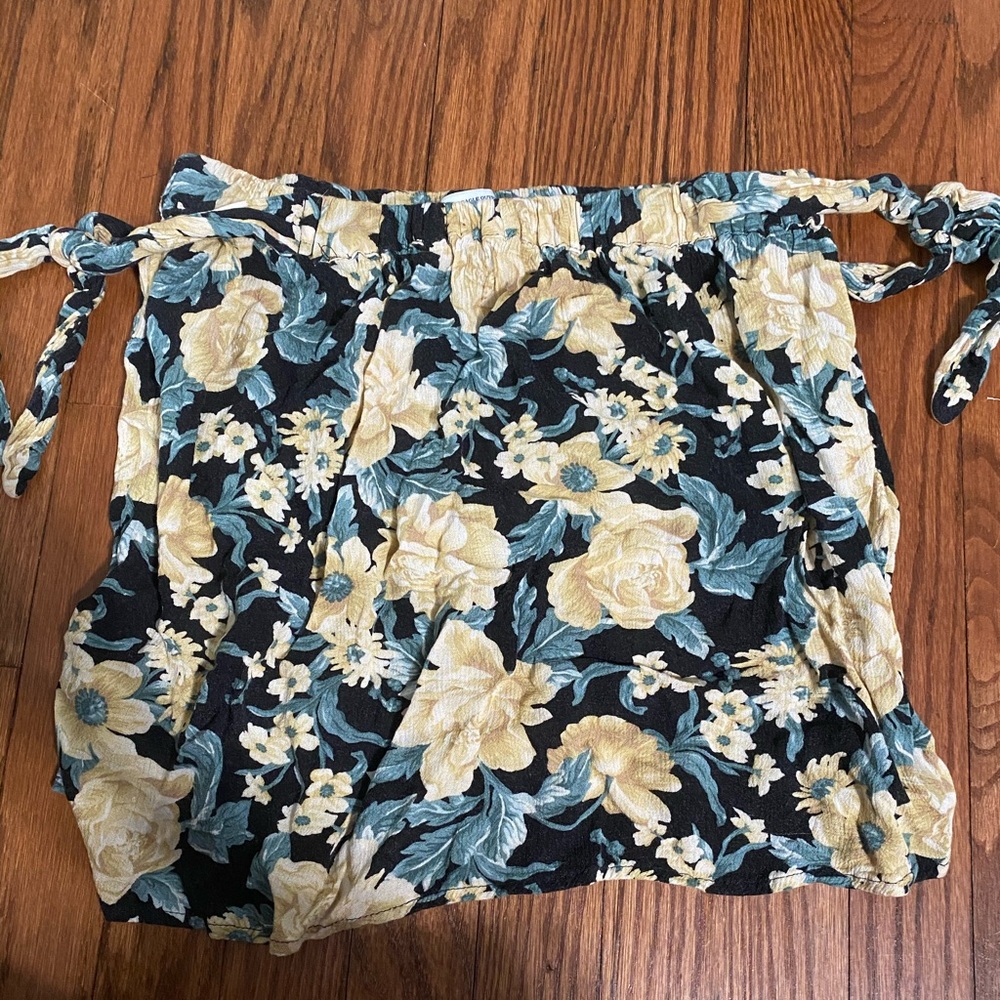 AE floral blouse